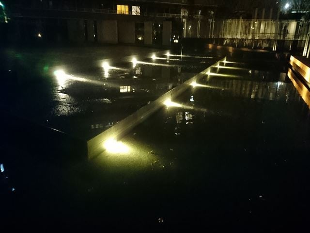 リボンシティレジデンス／水盤