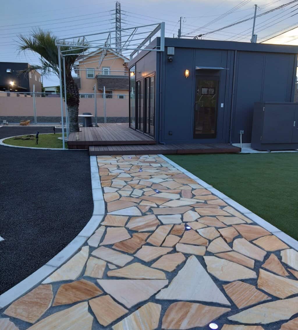 店舗前通路照明