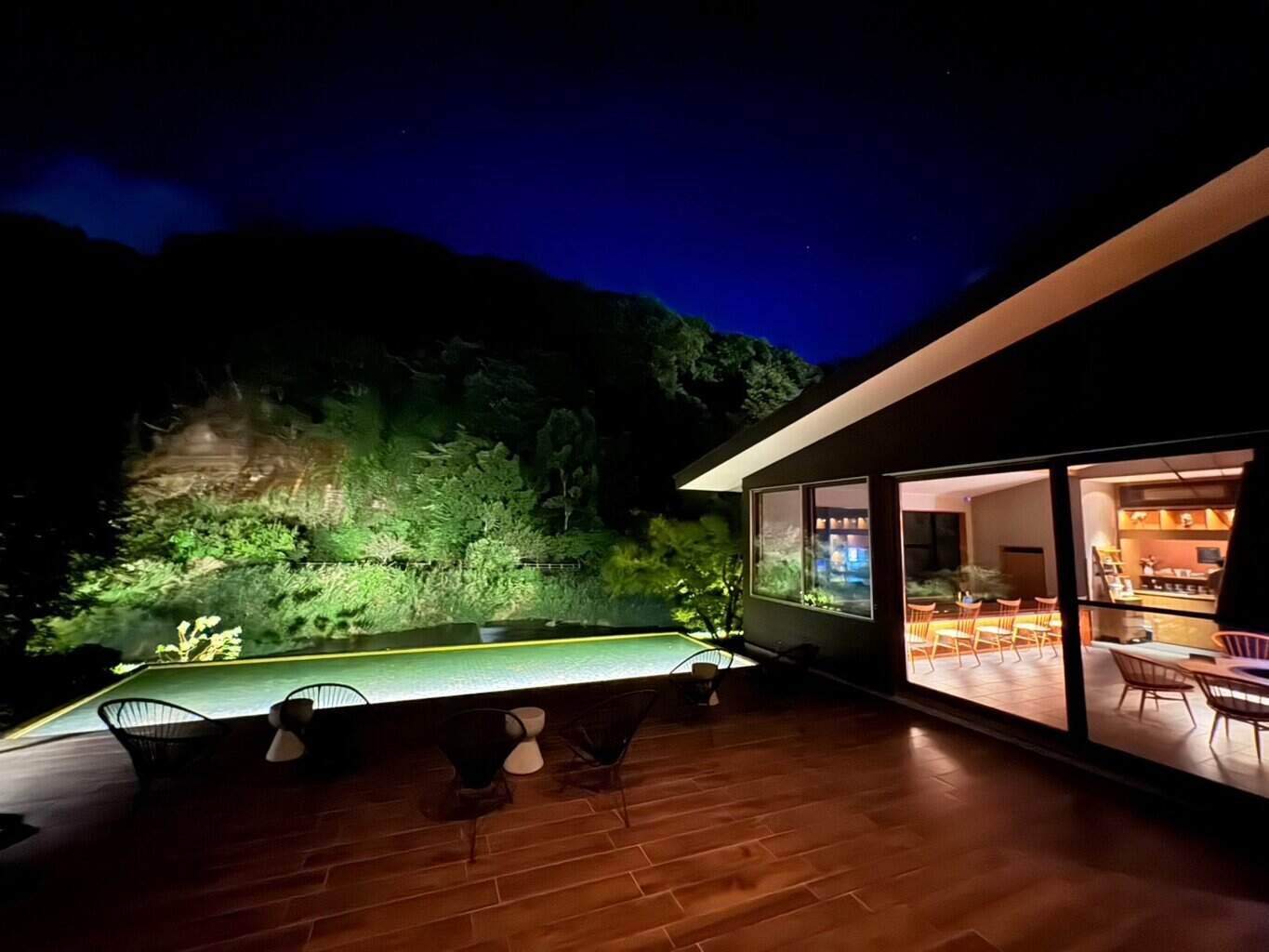 楓音/屋外プール